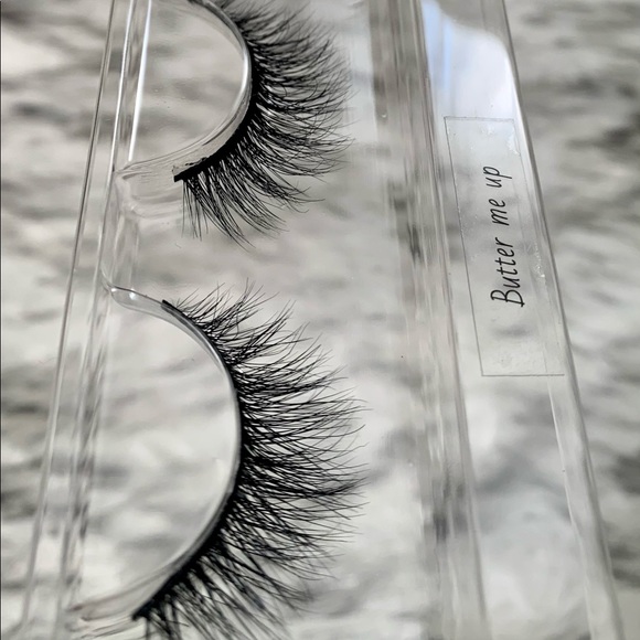 "Butter Me Up" || Lashful Lengths Luxury Mink Eyelashes - Picture 3 of 6